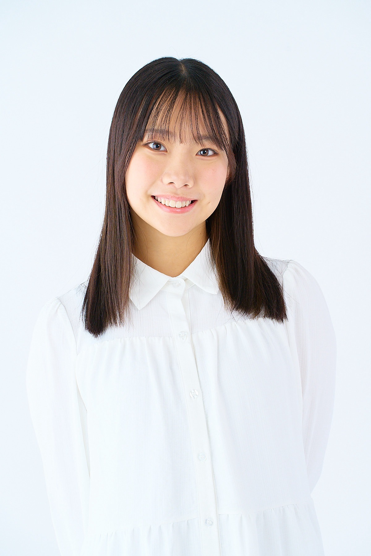 平 彩葉